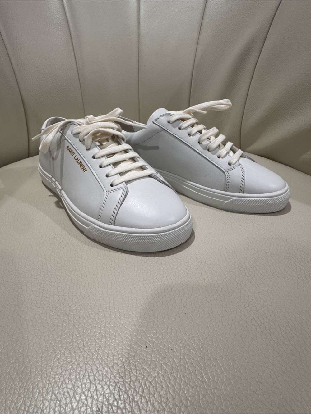 Saint Laurent White Leather Low-Top Sneakers with Gold Logo - Picture 3 of 8